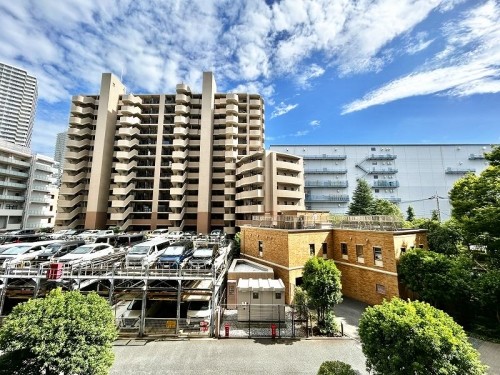 apartment 東京都江東区豊洲４丁目2-2 関崎ビル1F