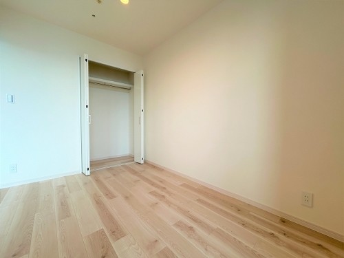 apartment 東京都江東区豊洲４丁目2-2 関崎ビル1F