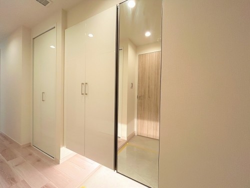 apartment 東京都江東区豊洲４丁目2-2 関崎ビル1F