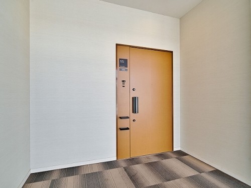 apartment 東京都江東区豊洲４丁目2-2 関崎ビル1F