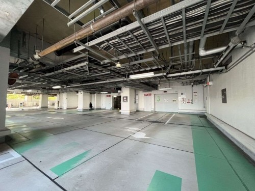 apartment 東京都江東区豊洲４丁目2-2 関崎ビル1F