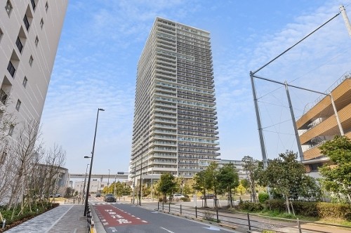 apartment 東京都江東区豊洲４丁目2-2 関崎ビル1F