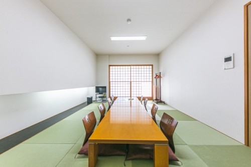 apartment 東京都江東区豊洲４丁目2-2 関崎ビル1F