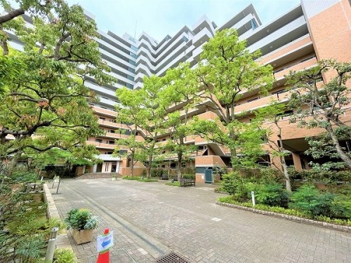 apartment 東京都江東区豊洲４丁目2-2 関崎ビル1F