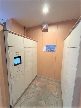 apartment 東京都江東区豊洲４丁目2-2 関崎ビル1F
