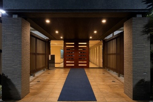apartment 東京都江東区豊洲４丁目2-2 関崎ビル1F
