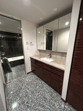 apartment 東京都豊島区南池袋２丁目27-8 南水ビル2階
