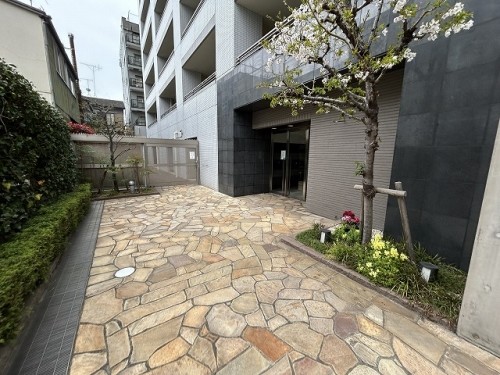 apartment 東京都豊島区南池袋２丁目27-8 南水ビル2階