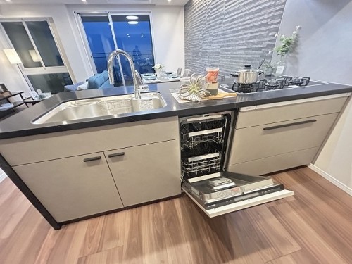 apartment 東京都豊島区南池袋２丁目27-8 南水ビル2階