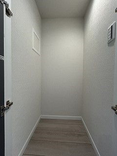 apartment 東京都港区芝２丁目6-1 長谷工芝二ビル5F