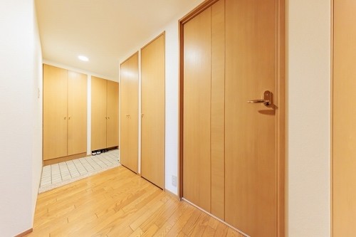 apartment 東京都港区芝２丁目6-1 長谷工芝二ビル5F