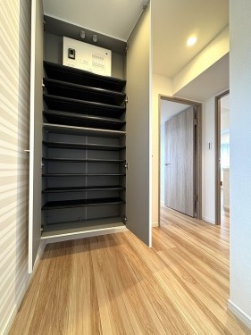 apartment 東京都品川区南品川５丁目3-13 コスモグランス南品川1階