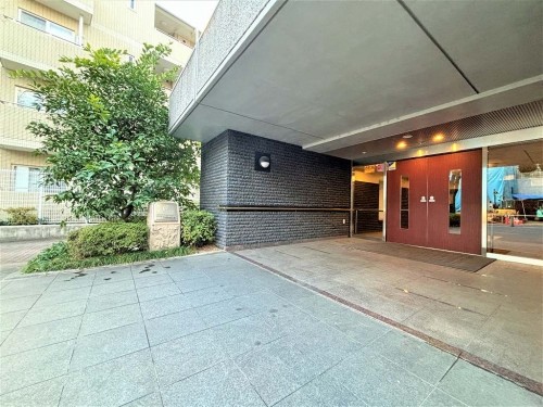 apartment 東京都品川区南品川５丁目3-13 コスモグランス南品川1階