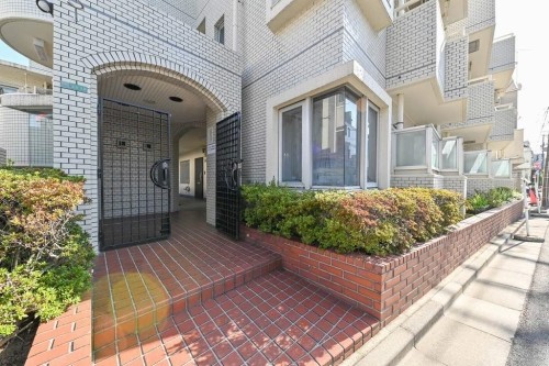 apartment 東京都世田谷区三軒茶屋１丁目39-7 ショッピングプラザベルアージュ1階