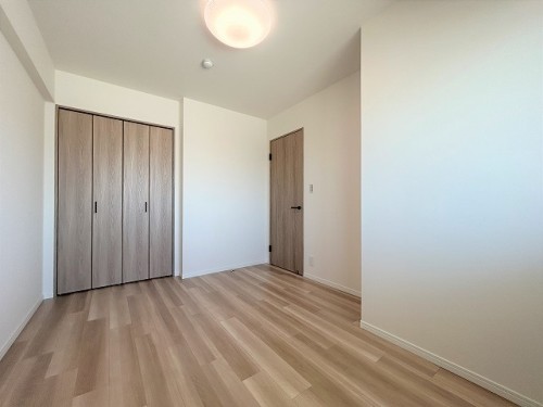 apartment 東京都立川市曙町２丁目13-3 立川三菱ビル7F