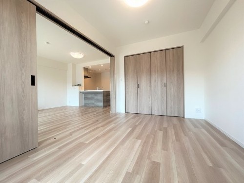 apartment 東京都立川市曙町２丁目13-3 立川三菱ビル7F