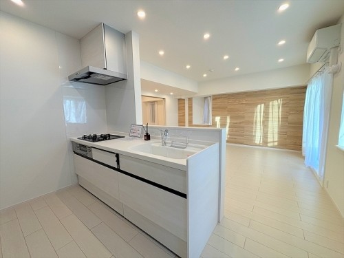 apartment 東京都立川市曙町２丁目13-3 立川三菱ビル7F