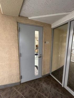 apartment 東京都立川市曙町２丁目13-3 立川三菱ビル7F