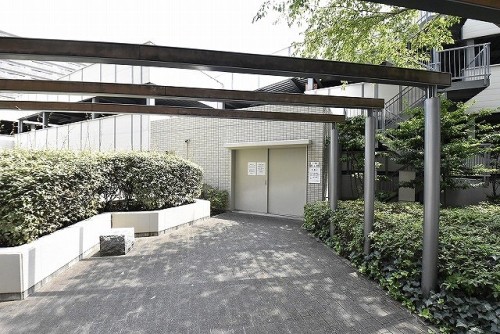 apartment 東京都立川市曙町２丁目13-3 立川三菱ビル7F