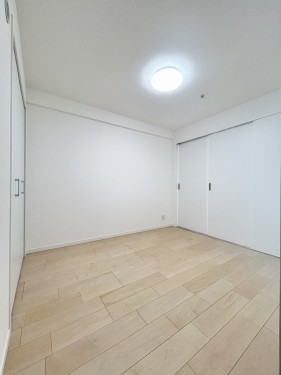 apartment 東京都立川市曙町２丁目13-3 立川三菱ビル7F