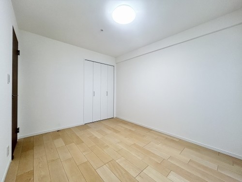 apartment 東京都立川市曙町２丁目13-3 立川三菱ビル7F