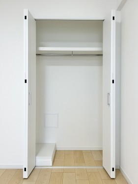 apartment 東京都立川市曙町２丁目13-3 立川三菱ビル7F