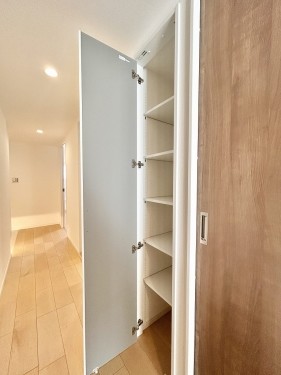 apartment 東京都立川市曙町２丁目13-3 立川三菱ビル7F