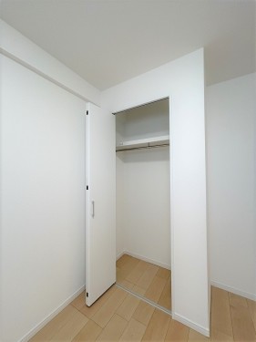 apartment 東京都立川市曙町２丁目13-3 立川三菱ビル7F