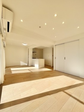 apartment 東京都立川市曙町２丁目13-3 立川三菱ビル7F