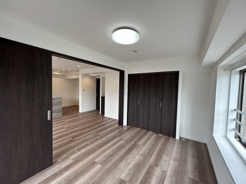 apartment 東京都立川市曙町２丁目13-3 立川三菱ビル7F