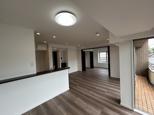 apartment 東京都立川市曙町２丁目13-3 立川三菱ビル7F