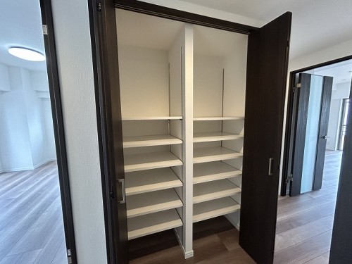 apartment 東京都立川市曙町２丁目13-3 立川三菱ビル7F