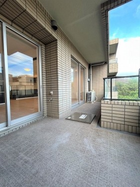 apartment 東京都多摩市落合１丁目9-2 クロダビル1階