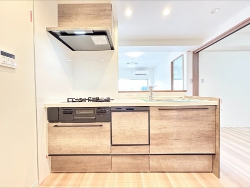 apartment 東京都多摩市落合１丁目9-2 クロダビル1階