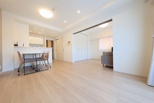 apartment 東京都多摩市落合１丁目9-2 クロダビル1階