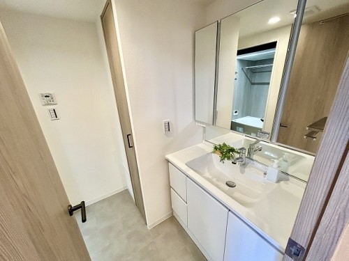 apartment 東京都多摩市落合１丁目9-2 クロダビル1階
