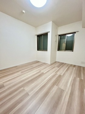 apartment 東京都多摩市落合１丁目9-2 クロダビル1階