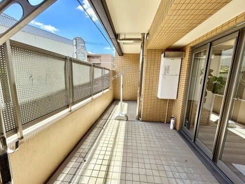 apartment 東京都多摩市落合１丁目9-2 クロダビル1階