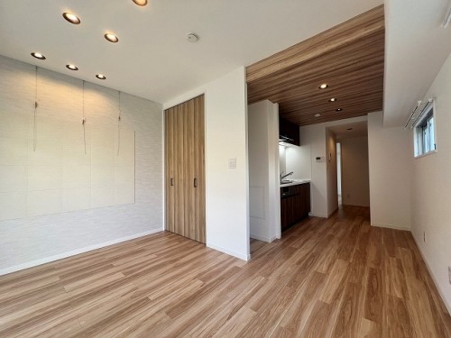 apartment 東京都多摩市落合１丁目9-2 クロダビル1階