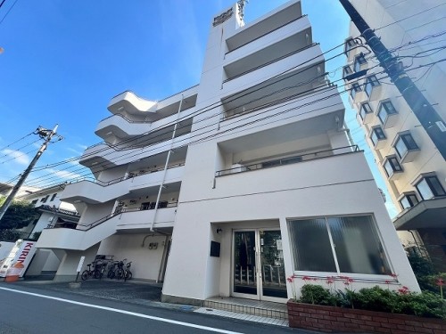 apartment 東京都多摩市落合１丁目9-2 クロダビル1階