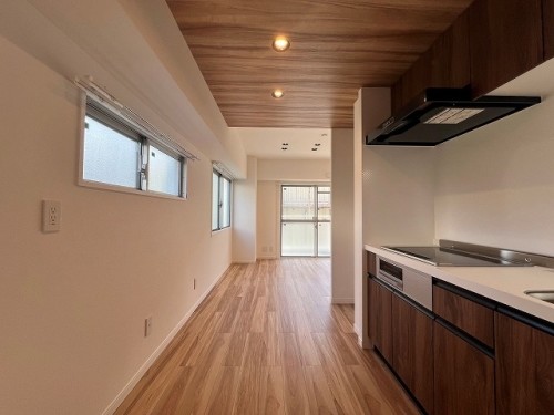 apartment 東京都多摩市落合１丁目9-2 クロダビル1階