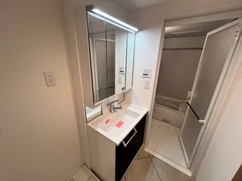 apartment 東京都多摩市落合１丁目9-2 クロダビル1階