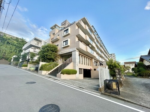 apartment 東京都多摩市落合１丁目9-2 クロダビル1階