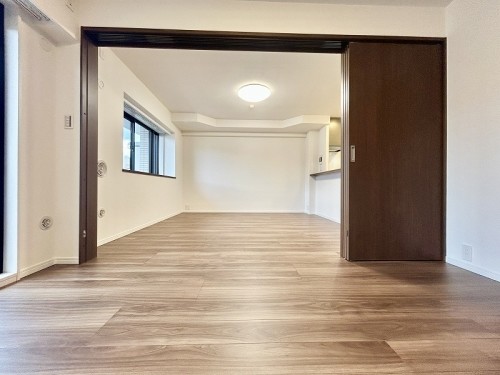 apartment 東京都多摩市落合１丁目9-2 クロダビル1階