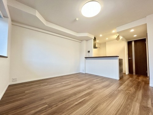 apartment 東京都多摩市落合１丁目9-2 クロダビル1階