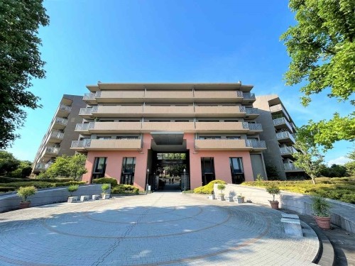 apartment 東京都多摩市落合１丁目9-2 クロダビル1階