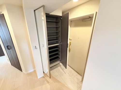 apartment 東京都多摩市落合１丁目9-2 クロダビル1階