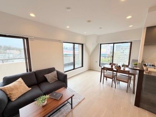 apartment 東京都多摩市落合１丁目9-2 クロダビル1階