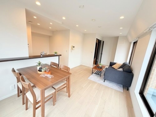 apartment 東京都多摩市落合１丁目9-2 クロダビル1階
