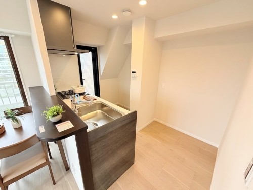 apartment 東京都多摩市落合１丁目9-2 クロダビル1階